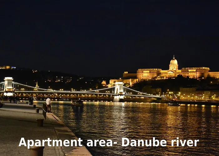 Castle View Apartament *